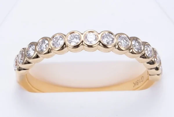 Divers Cove Diamond Tight Bevel Ring